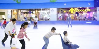 khu vui chơi trượt băng dành cho trẻ em